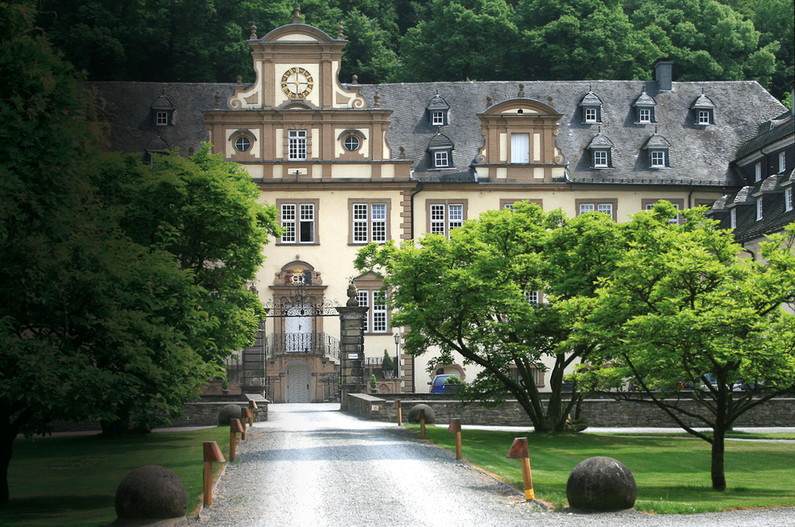 Das Schloss Ehreshoven in Engelskirchen als Hochzeitslocation