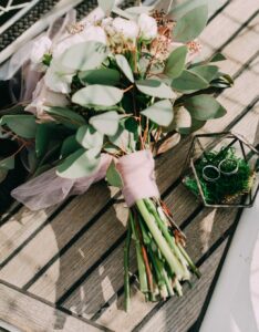 Hochzeitsblumenstrauß rosa Rosen