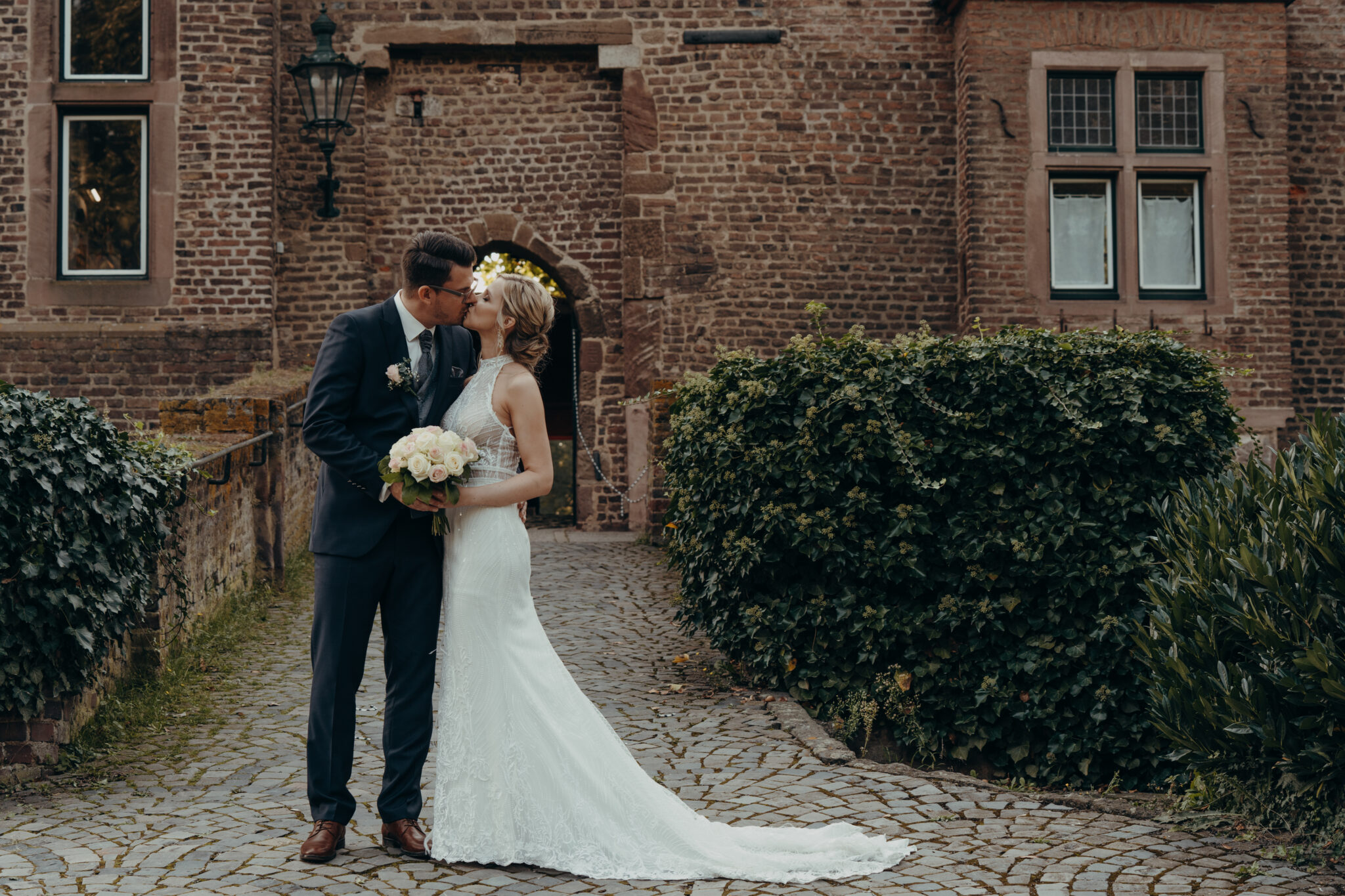 Eine märchenhafte Hochzeit in der Burg Konradsheim - Luiza und Daniel
