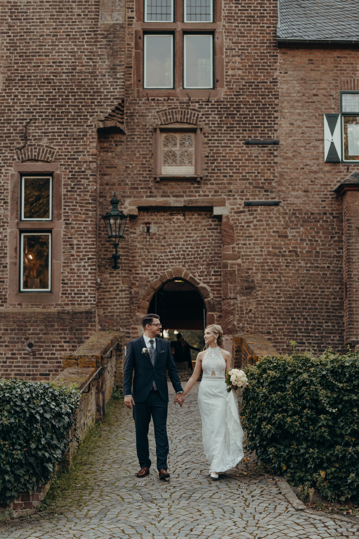 Eine märchenhafte Hochzeit in der Burg Konradsheim - Luiza und Daniel