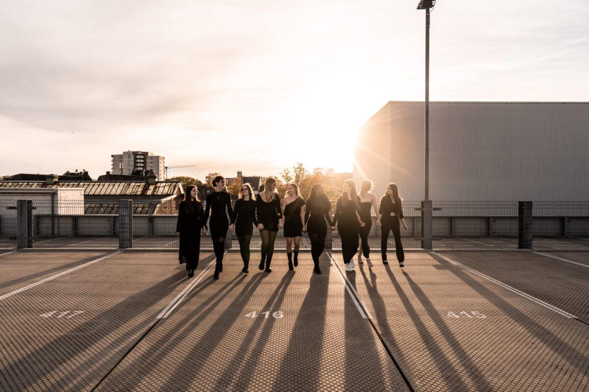 _74R5318-friends (2)