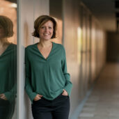 _74R8284-karenbusiness