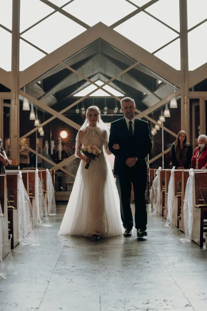 Eine märchenhafte Hochzeit in der Burg Konradsheim (Luiza und Daniel) Eine märchenhafte Hochzeit in der Burg Konradsheim (Luiza und Daniel)
