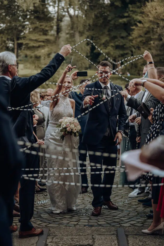 Eine märchenhafte Hochzeit in der Burg Konradsheim (Luiza und Daniel) Eine märchenhafte Hochzeit in der Burg Konradsheim (Luiza und Daniel)