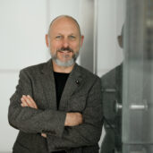 an_je_business_092025_-_TK10987