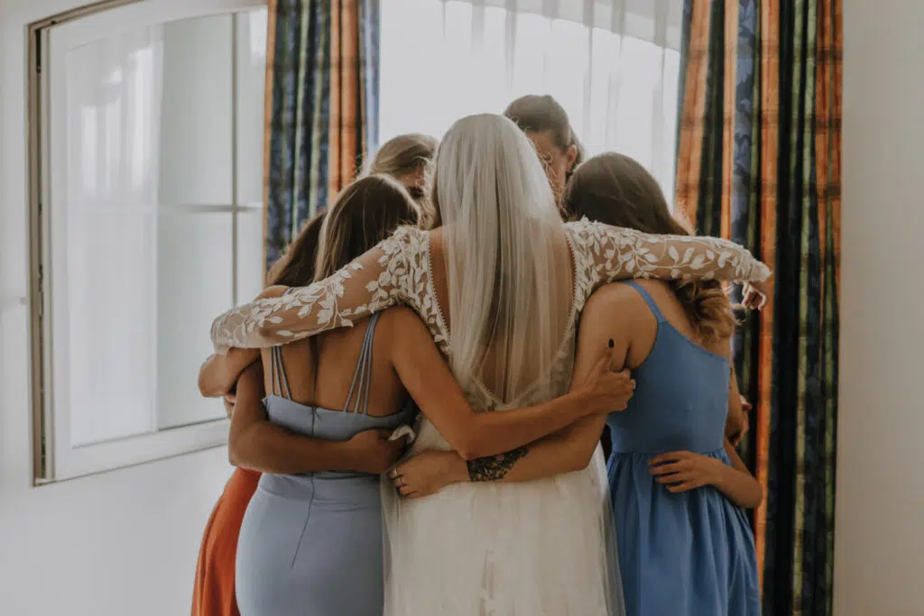Hochzeitsreportage - Die emotionale Trauung in der St. Hubertus Kirche Pulheim (Diana und Robin) Hochzeitsreportage - Die emotionale Trauung in der St. Hubertus Kirche Pulheim (Diana und Robin)