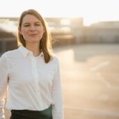 e_g_business_102025__AL10212