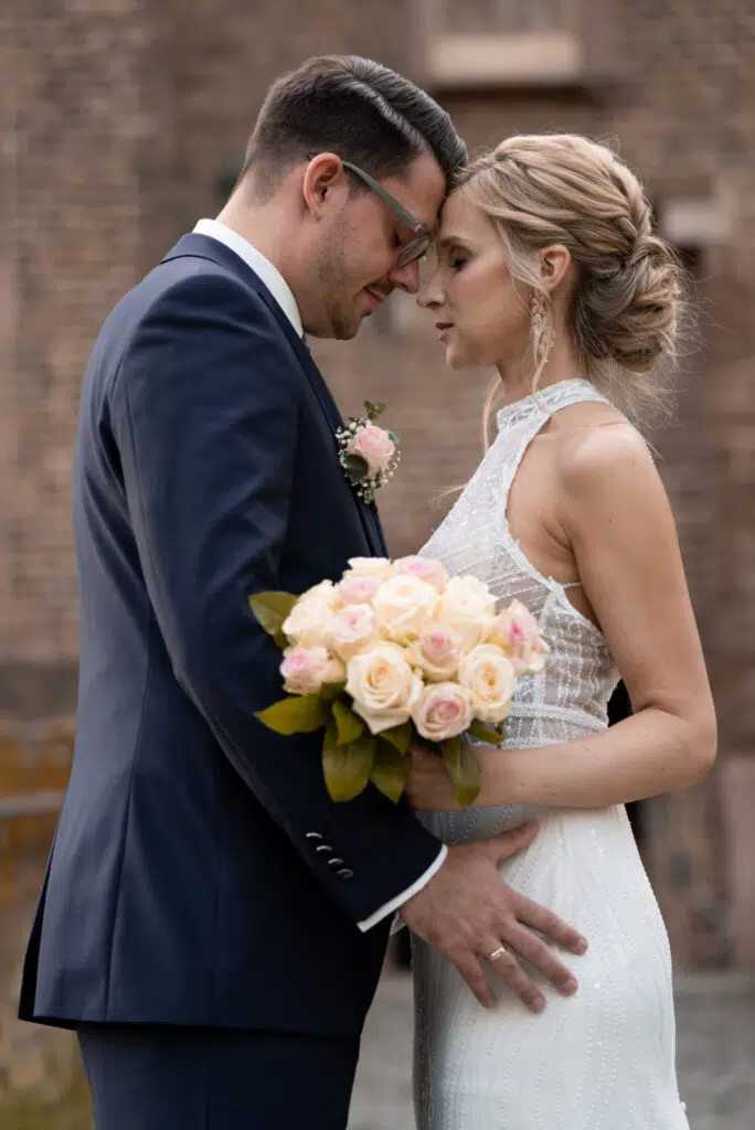 Eine märchenhafte Hochzeit in der Burg Konradsheim (Luiza und Daniel) Eine märchenhafte Hochzeit in der Burg Konradsheim (Luiza und Daniel)