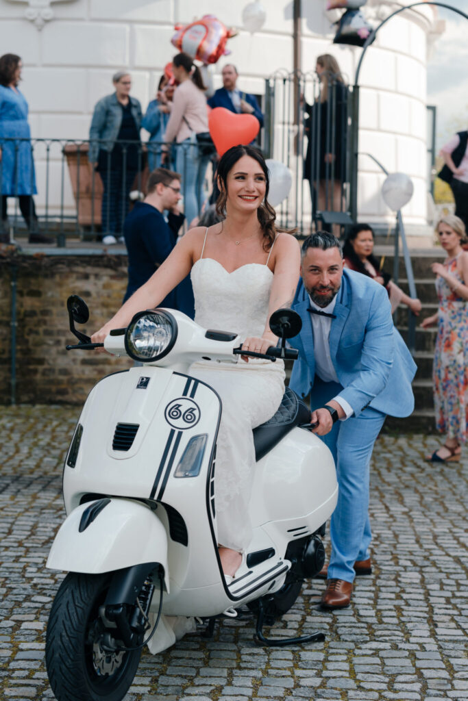 Zauberhafte Hochzeit im Elisenturm in Wuppertal – Laura und Marco Zauberhafte Hochzeit im Elisenturm in Wuppertal – Laura und Marco