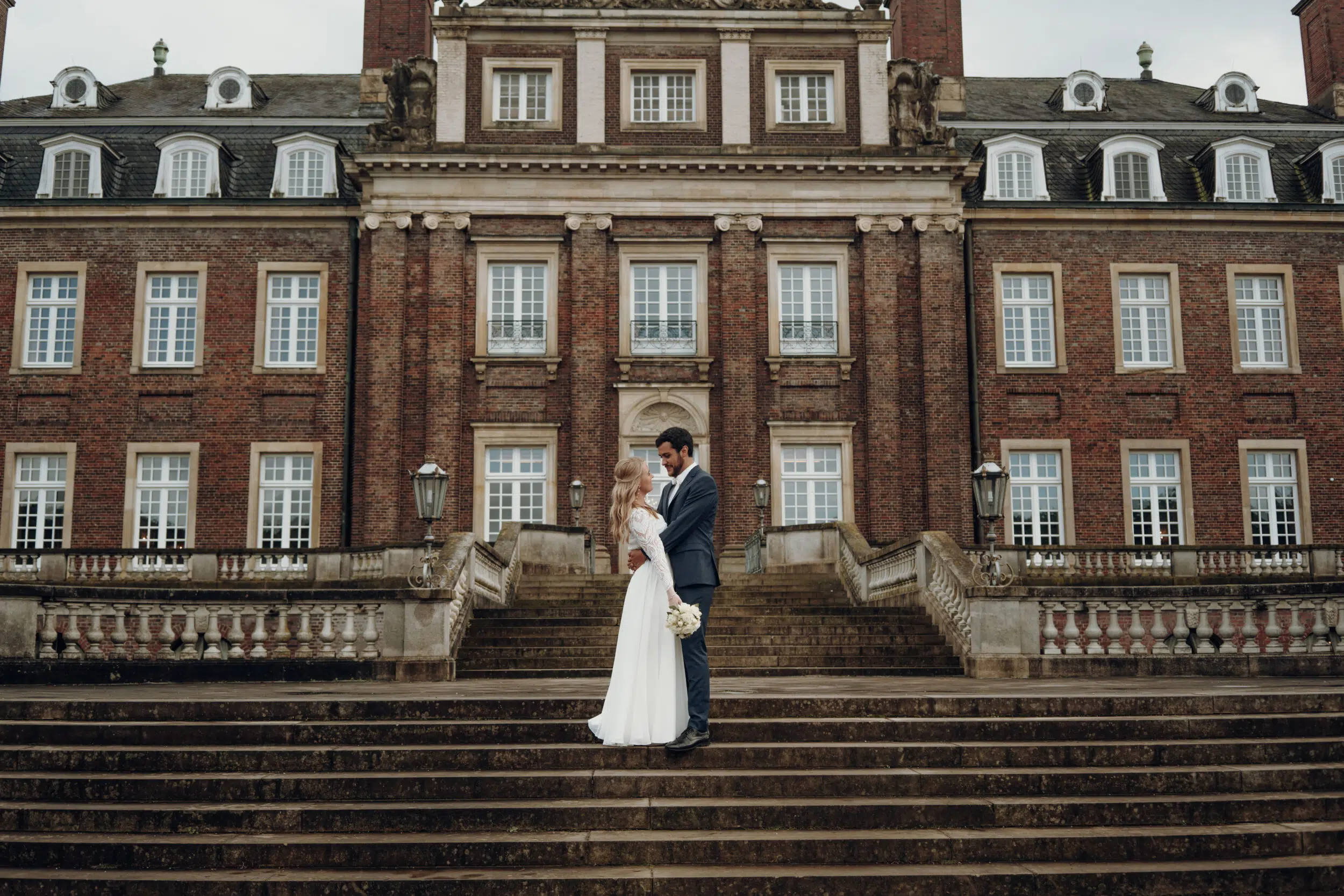 Eine märchenhafte Hochzeit in der Burg Konradsheim (Luiza und Daniel)