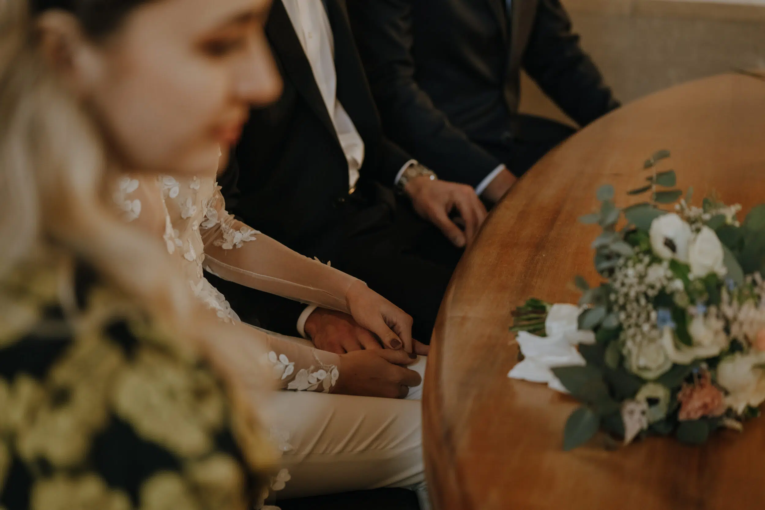 Eine großartige Multikulti-Hochzeit in der Rentkammer des historischen Rathauses Köln – Ein emotionaler Tag mit Serra & Yannick