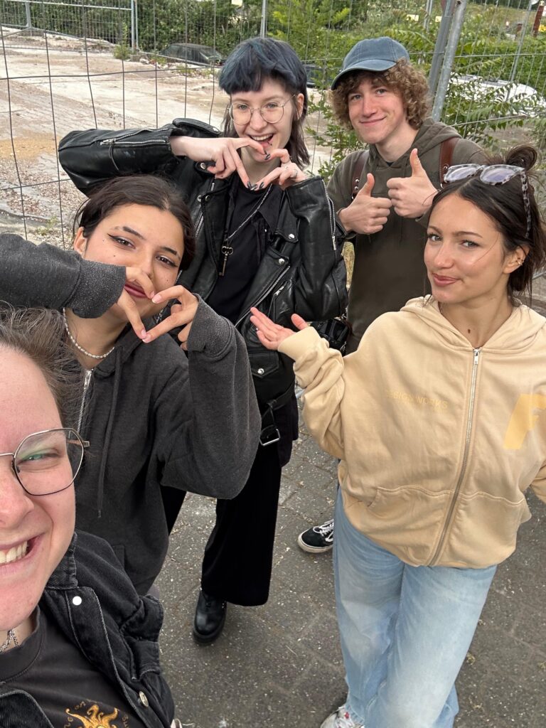 Ich und die anderen Praktikanten