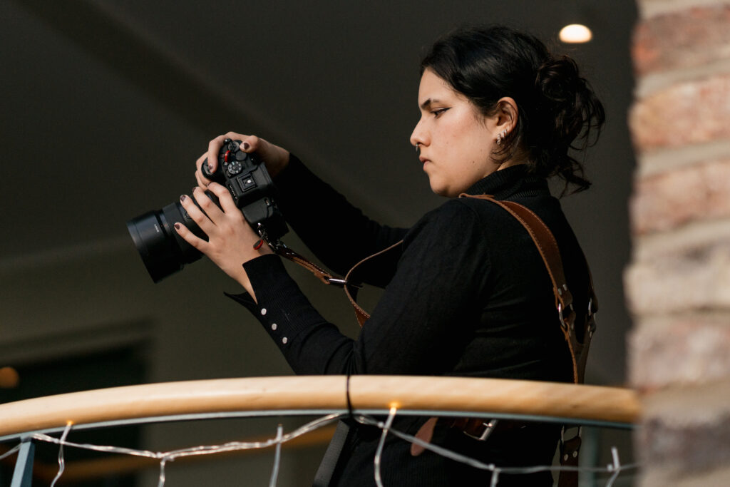 Iman auf einer Hochzeit beim shooten