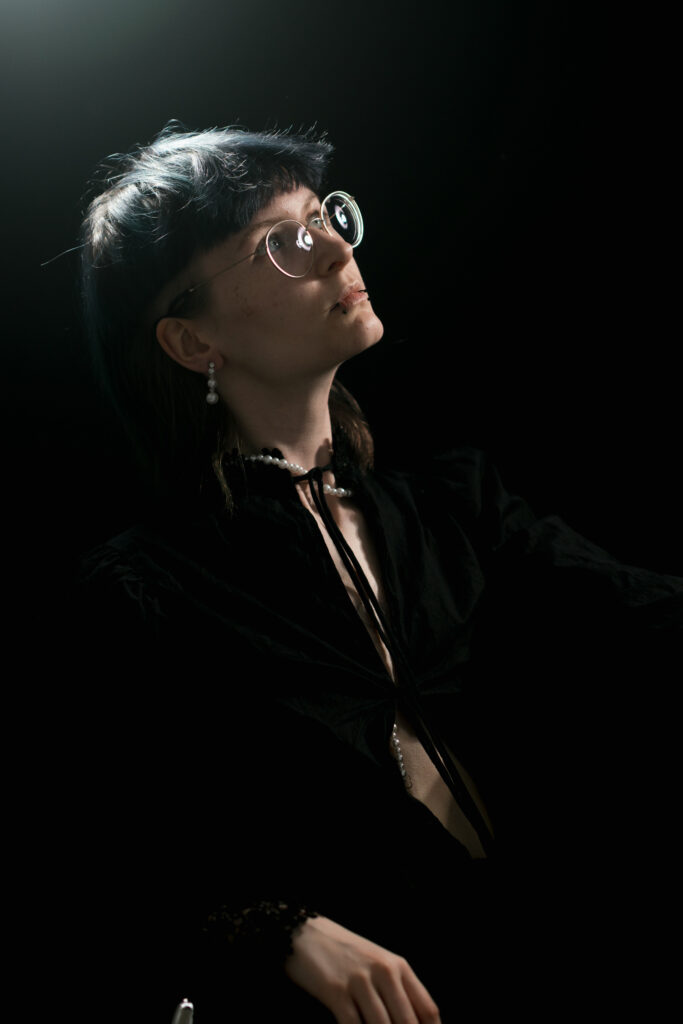 Nova beim Portfolio Shooting im White Light Studio