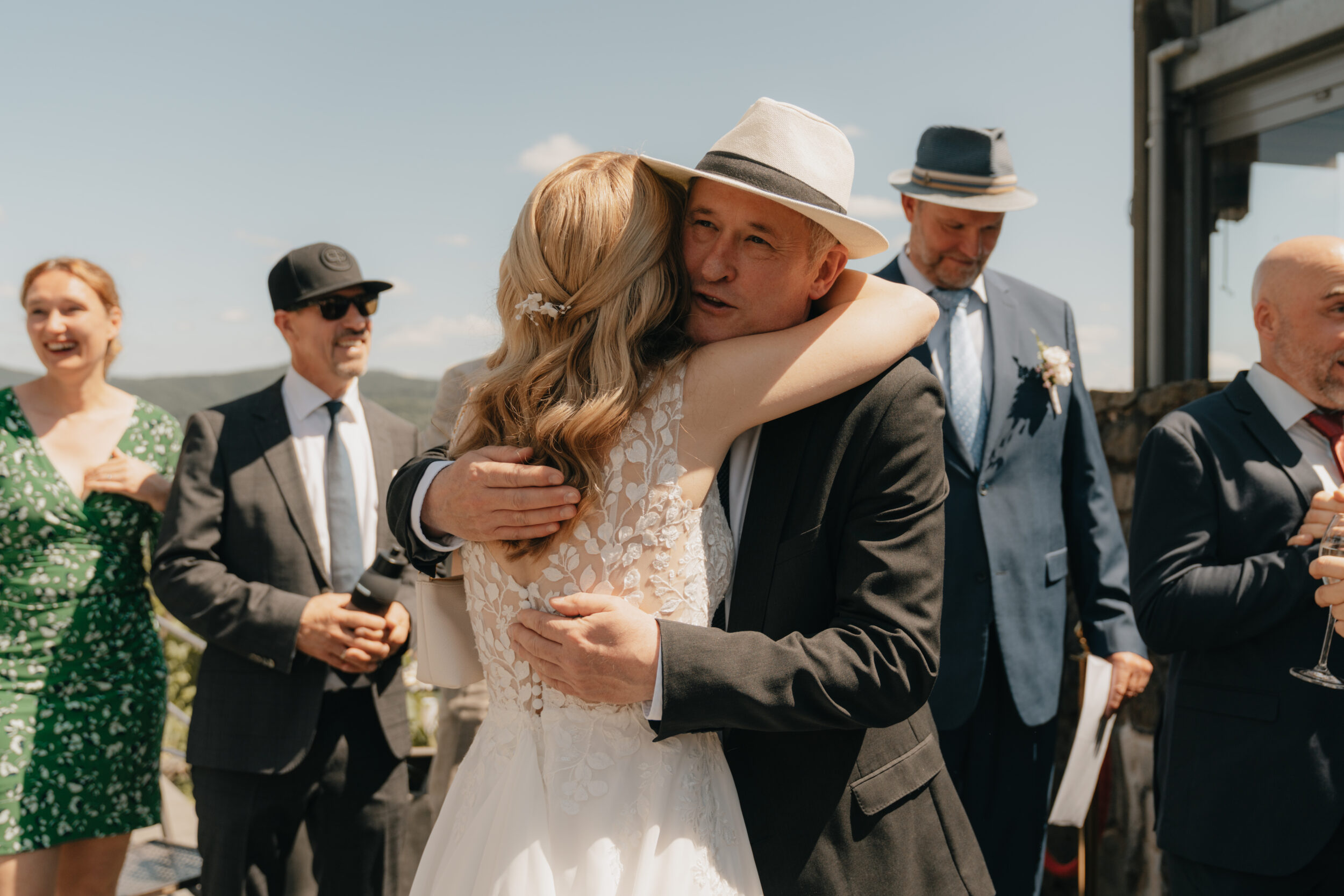 Traumhafte Wedding Lovestory Rolandsbogen