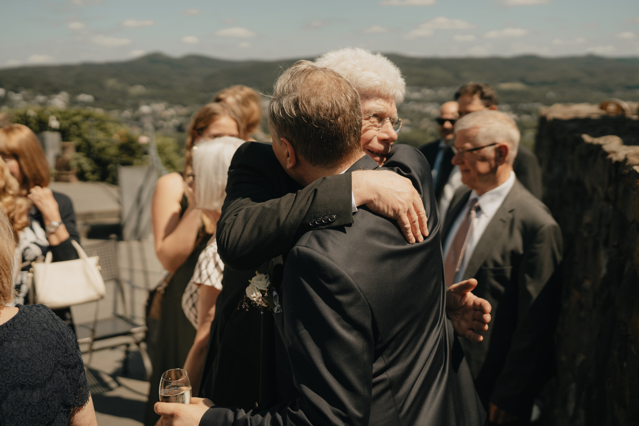 Traumhafte Wedding Lovestory Rolandsbogen