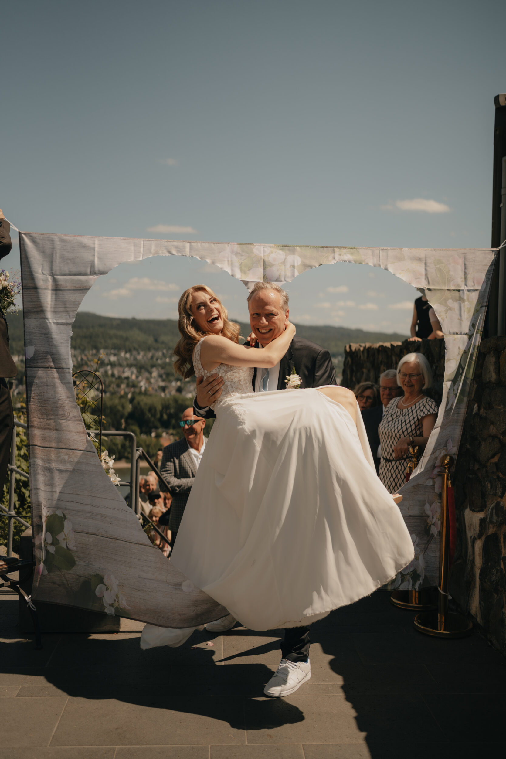 Traumhafte Wedding Lovestory Rolandsbogen