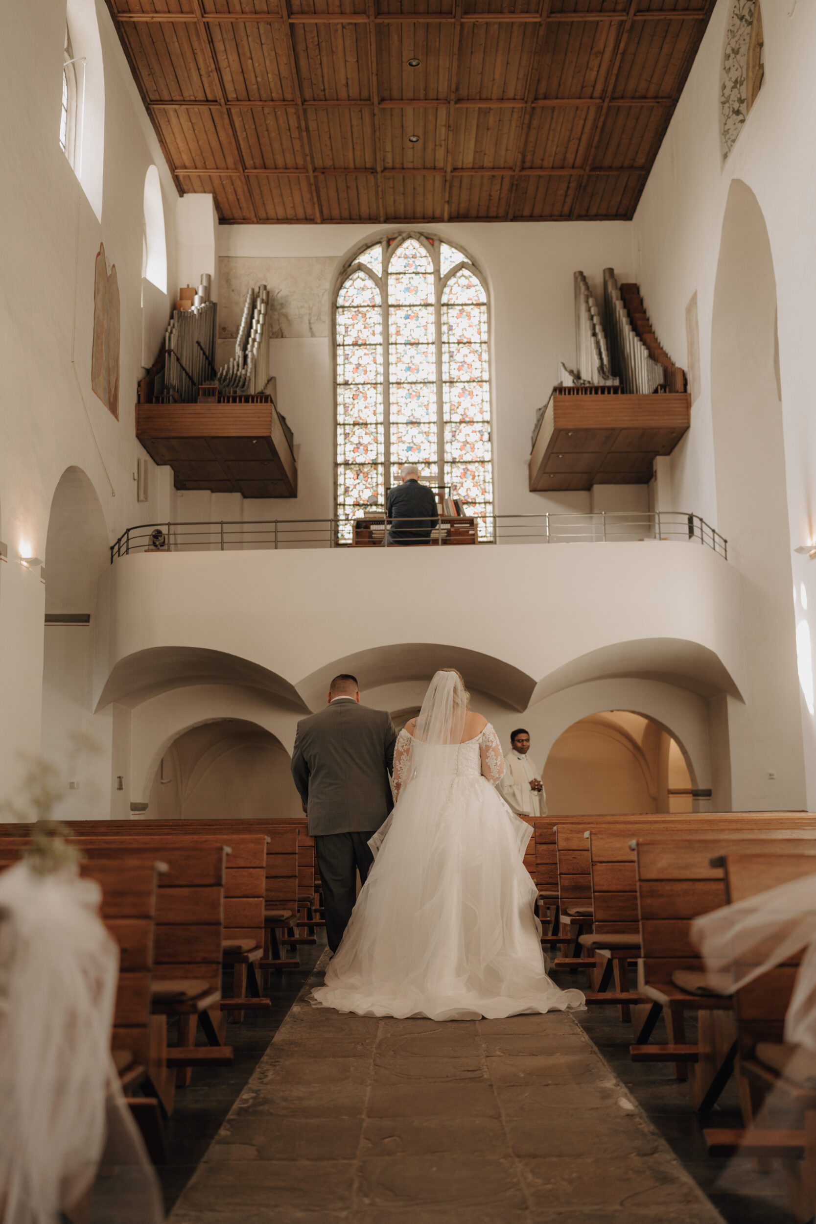 Almweiss + Silbersee Leverkusen und St. Nikolaus Köln: 1 traumhafte Hochzeit, 2 fantastische Locations