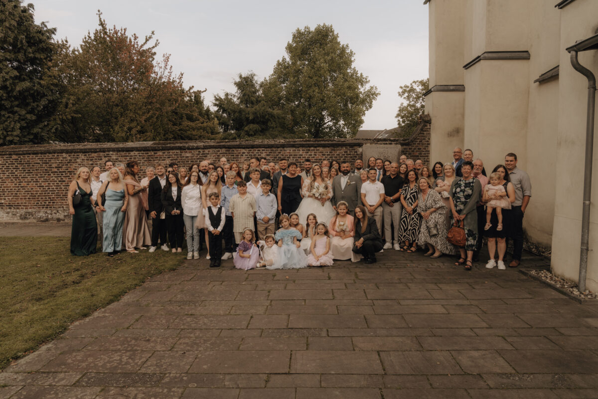 Almweiss + Silbersee Leverkusen und St. Nikolaus Köln: 1 traumhafte Hochzeit, 2 fantastische Locations