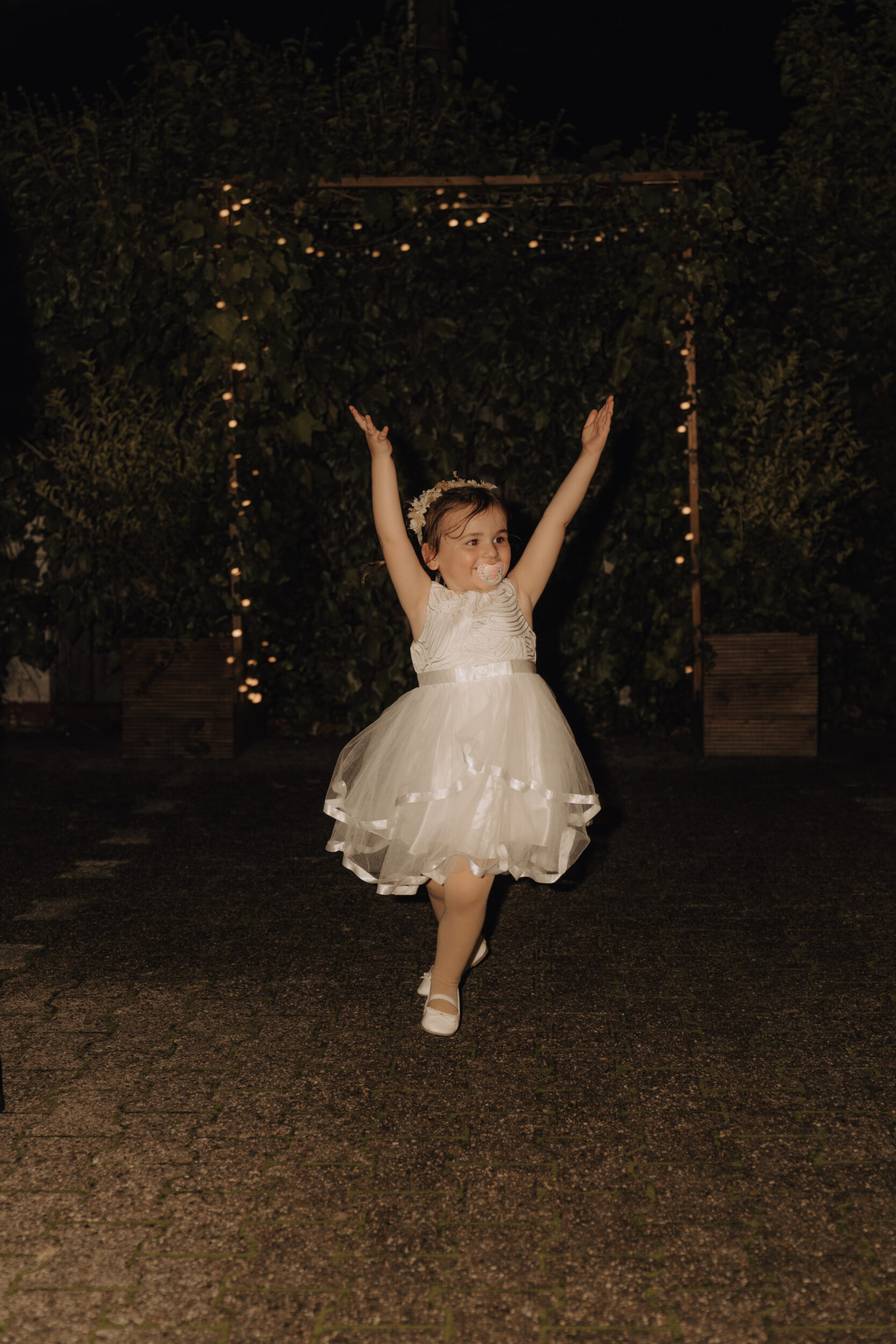 Almweiss + Silbersee Leverkusen und St. Nikolaus Köln: 1 traumhafte Hochzeit, 2 fantastische Locations