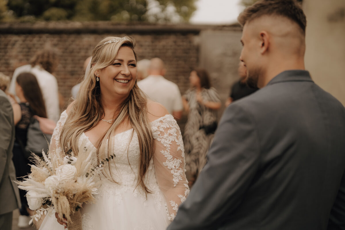 Almweiss + Silbersee Leverkusen und St. Nikolaus Köln: 1 traumhafte Hochzeit, 2 fantastische Locations