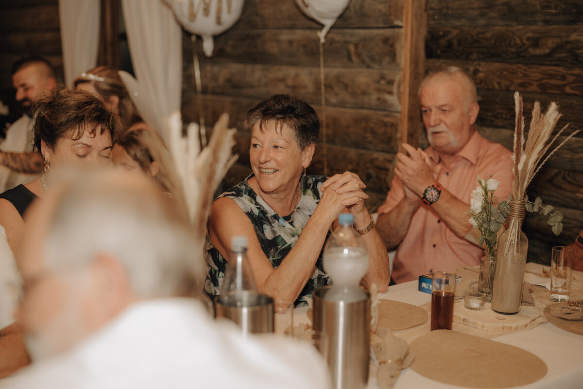 Almweiss + Silbersee Leverkusen und St. Nikolaus Köln: 1 traumhafte Hochzeit, 2 fantastische Locations