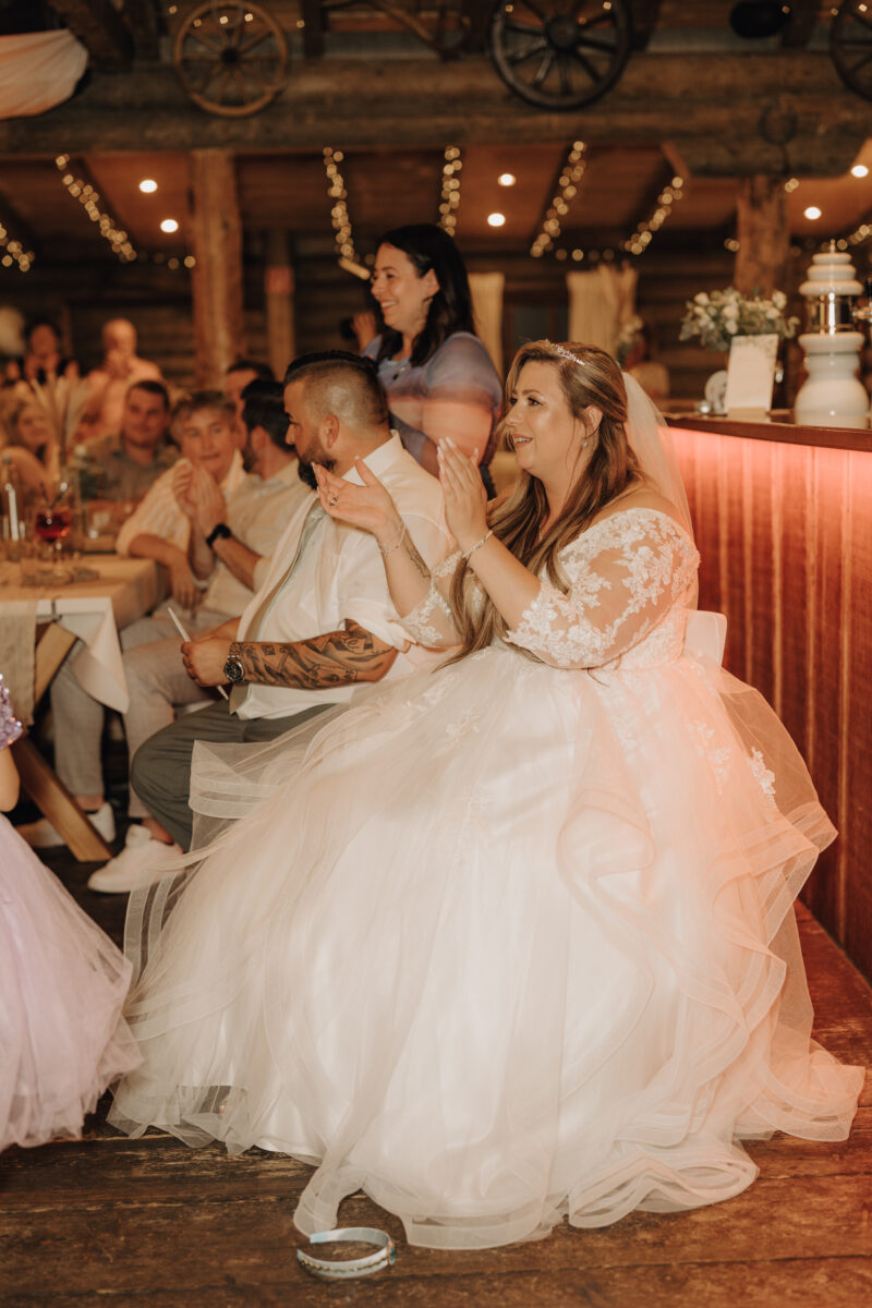 Almweiss + Silbersee Leverkusen und St. Nikolaus Köln: 1 traumhafte Hochzeit, 2 fantastische Locations