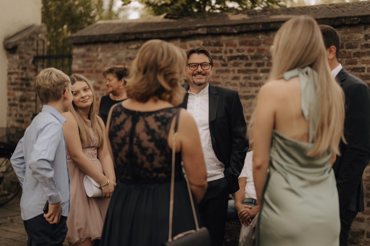 Almweiss + Silbersee Leverkusen und St. Nikolaus Köln: 1 traumhafte Hochzeit, 2 fantastische Locations