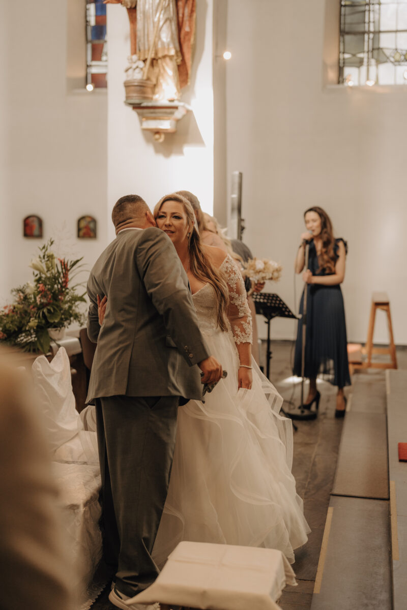 Almweiss + Silbersee Leverkusen und St. Nikolaus Köln: 1 traumhafte Hochzeit, 2 fantastische Locations