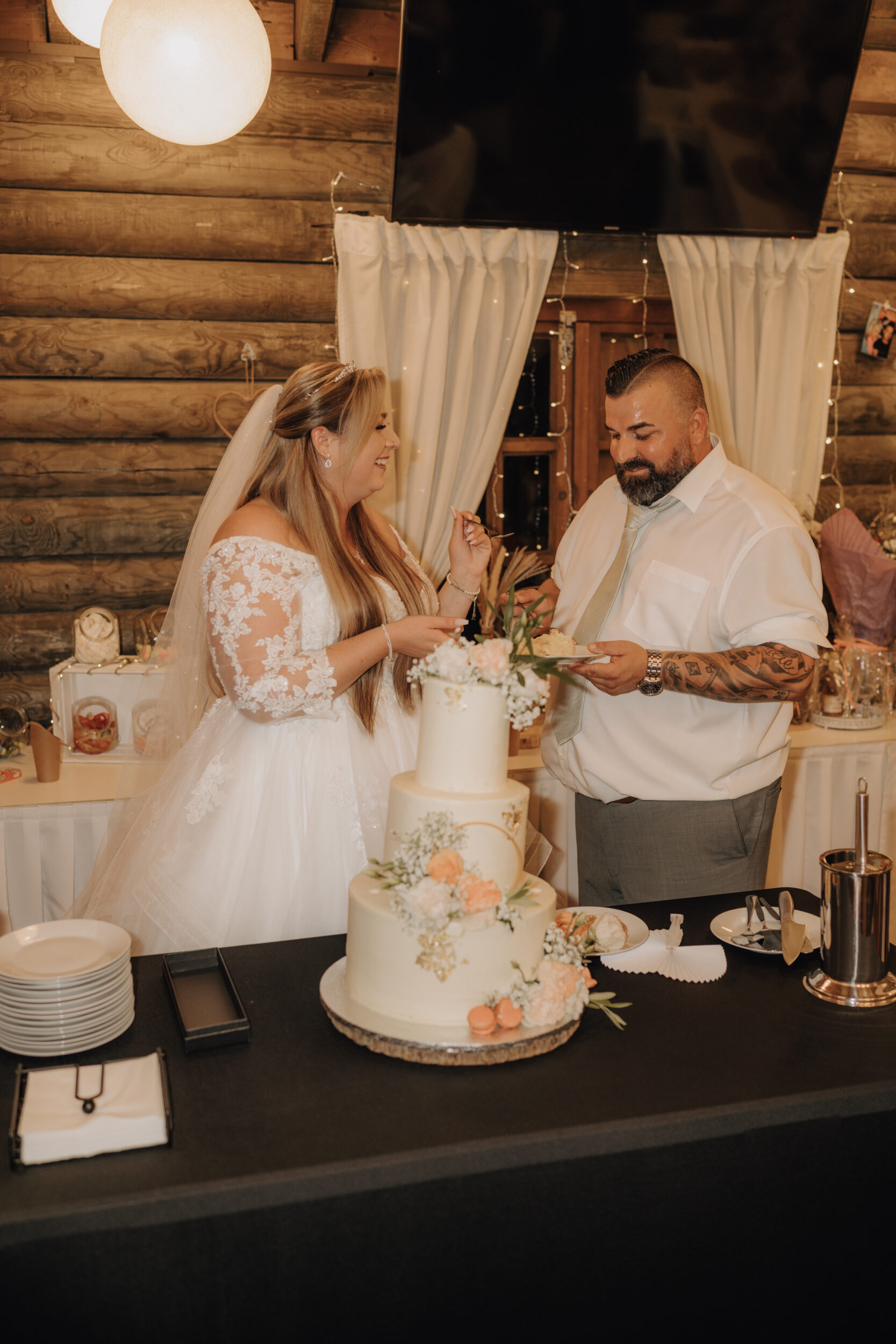 Almweiss + Silbersee Leverkusen und St. Nikolaus Köln: 1 traumhafte Hochzeit, 2 fantastische Locations