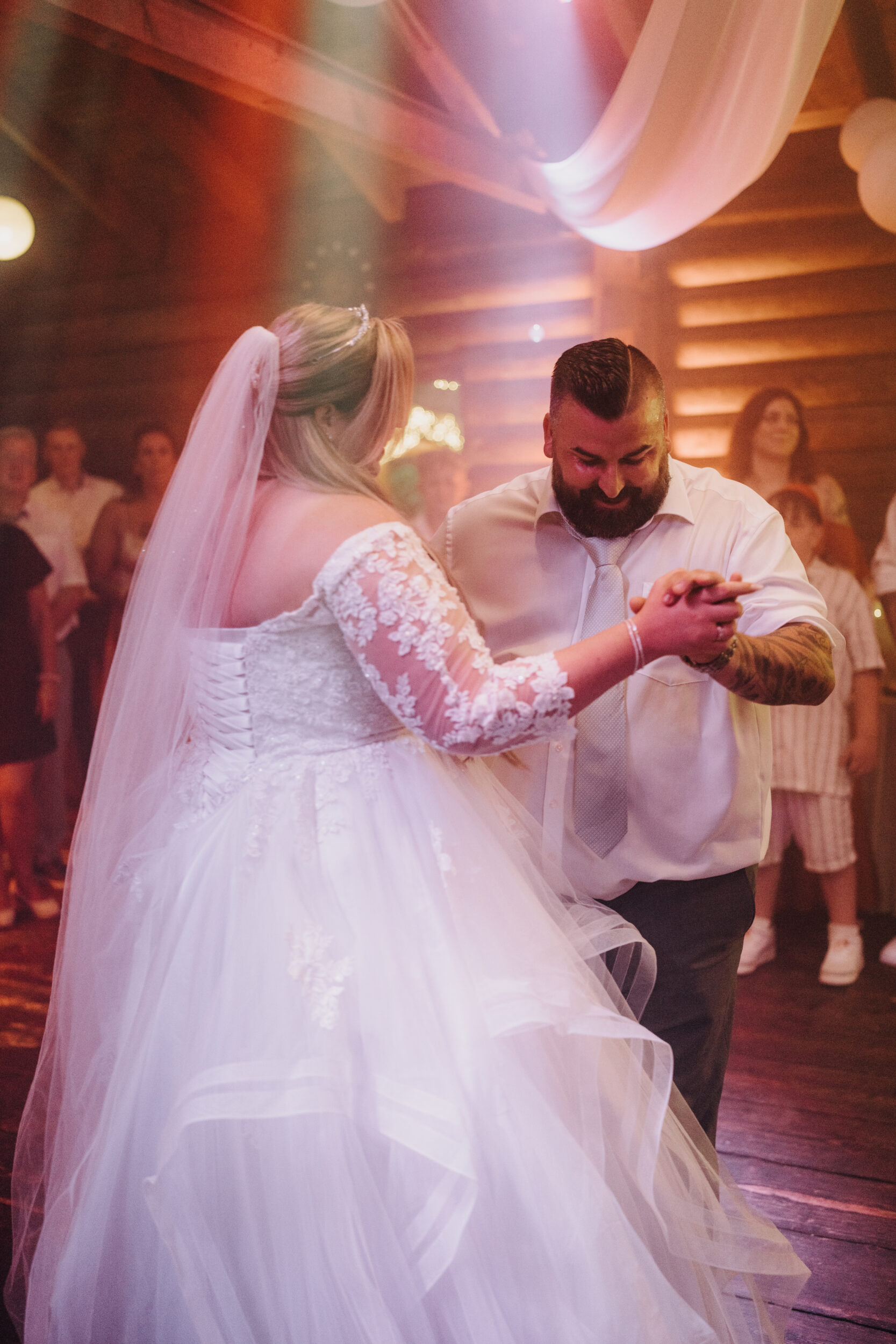 Almweiss + Silbersee Leverkusen und St. Nikolaus Köln: 1 traumhafte Hochzeit, 2 fantastische Locations