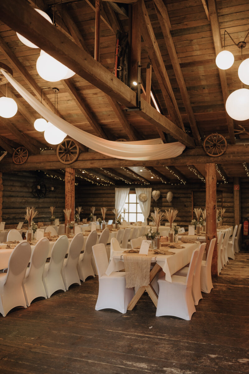 Almweiss + Silbersee Leverkusen und St. Nikolaus Köln: 1 traumhafte Hochzeit, 2 fantastische Locations