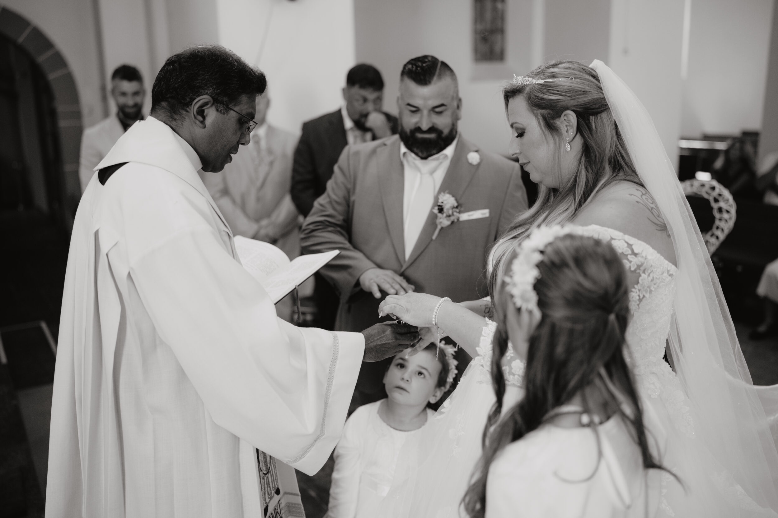 Almweiss + Silbersee Leverkusen und St. Nikolaus Köln: 1 traumhafte Hochzeit, 2 fantastische Locations