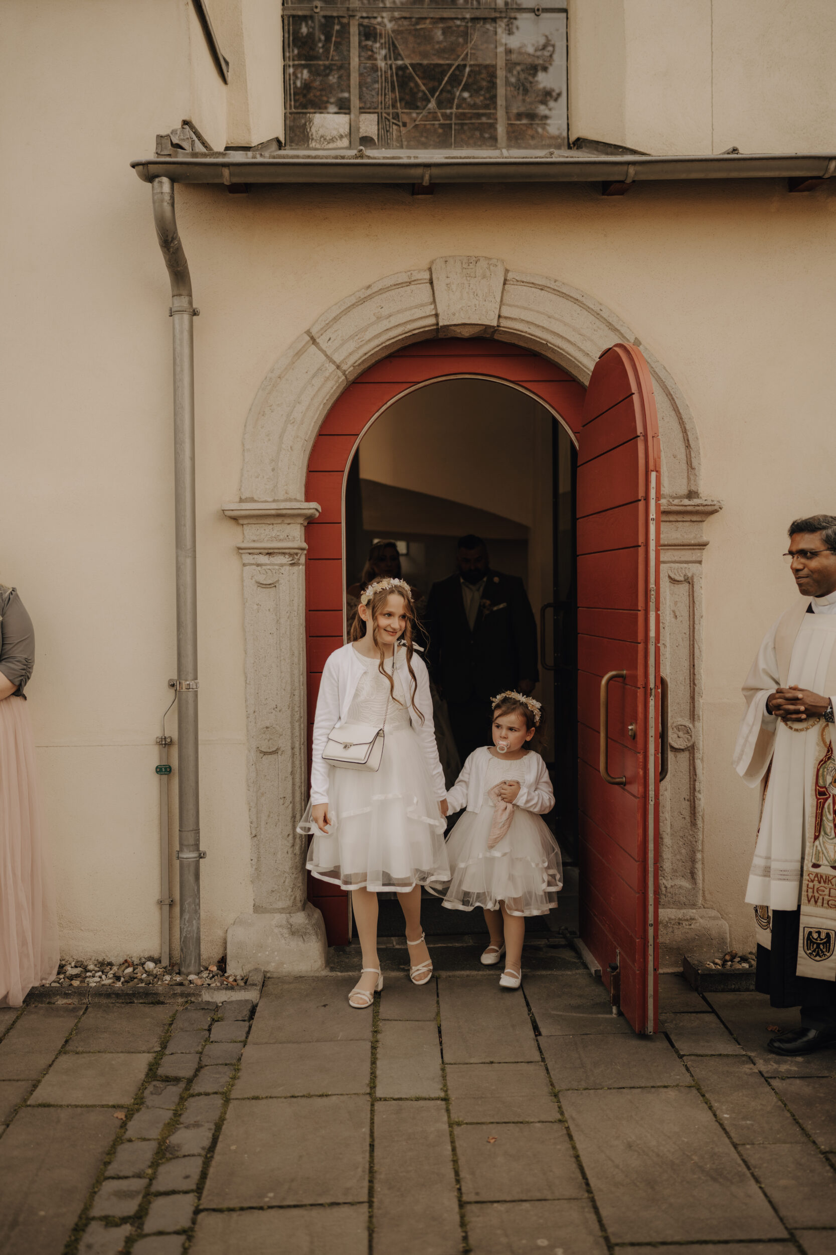 Almweiss + Silbersee Leverkusen und St. Nikolaus Köln: 1 traumhafte Hochzeit, 2 fantastische Locations