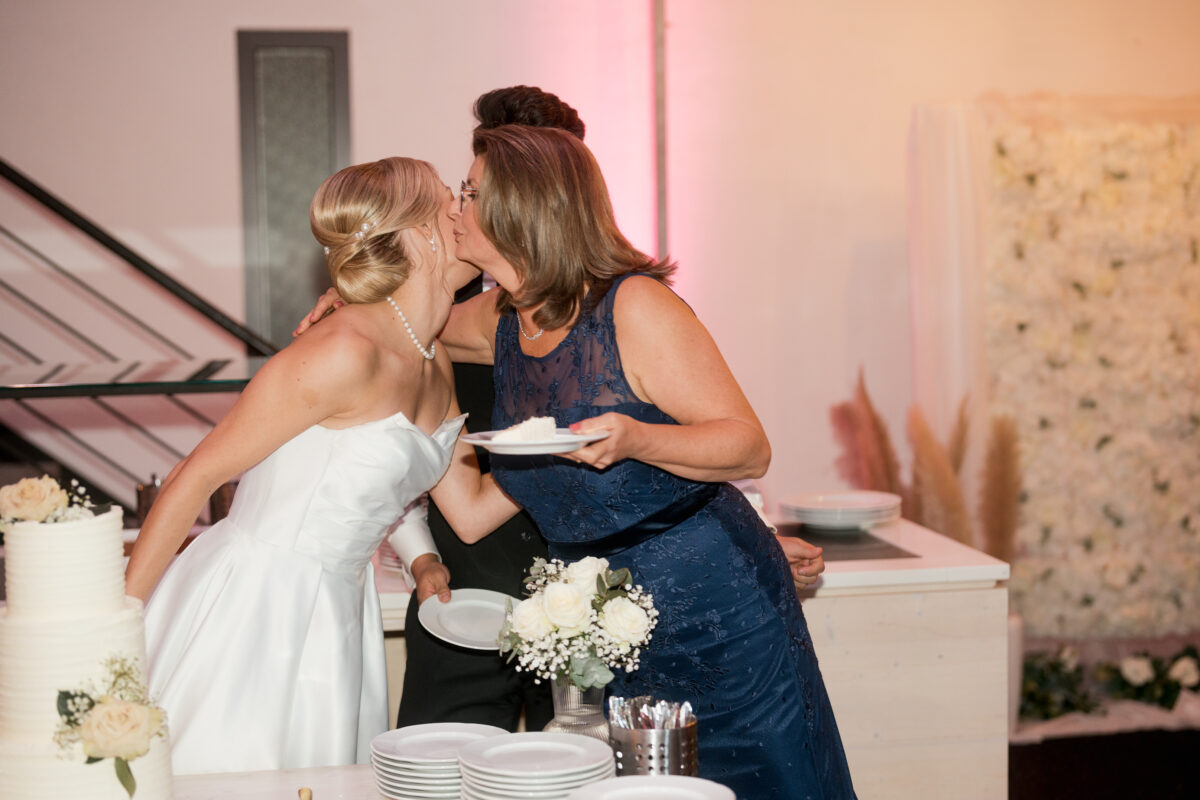 Hochzeit Werkstatt Zeche Waltrop | Lillia & Eduard Wedding Love Story Hochzeit Werkstatt Zeche Waltrop | Lillia & Eduard Wedding Love Story