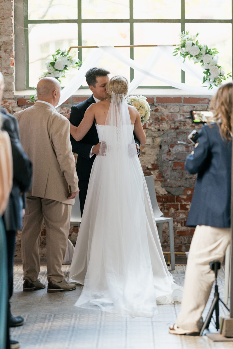 Hochzeit Werkstatt Zeche Waltrop | Lillia & Eduard Wedding Love Story Hochzeit Werkstatt Zeche Waltrop | Lillia & Eduard Wedding Love Story