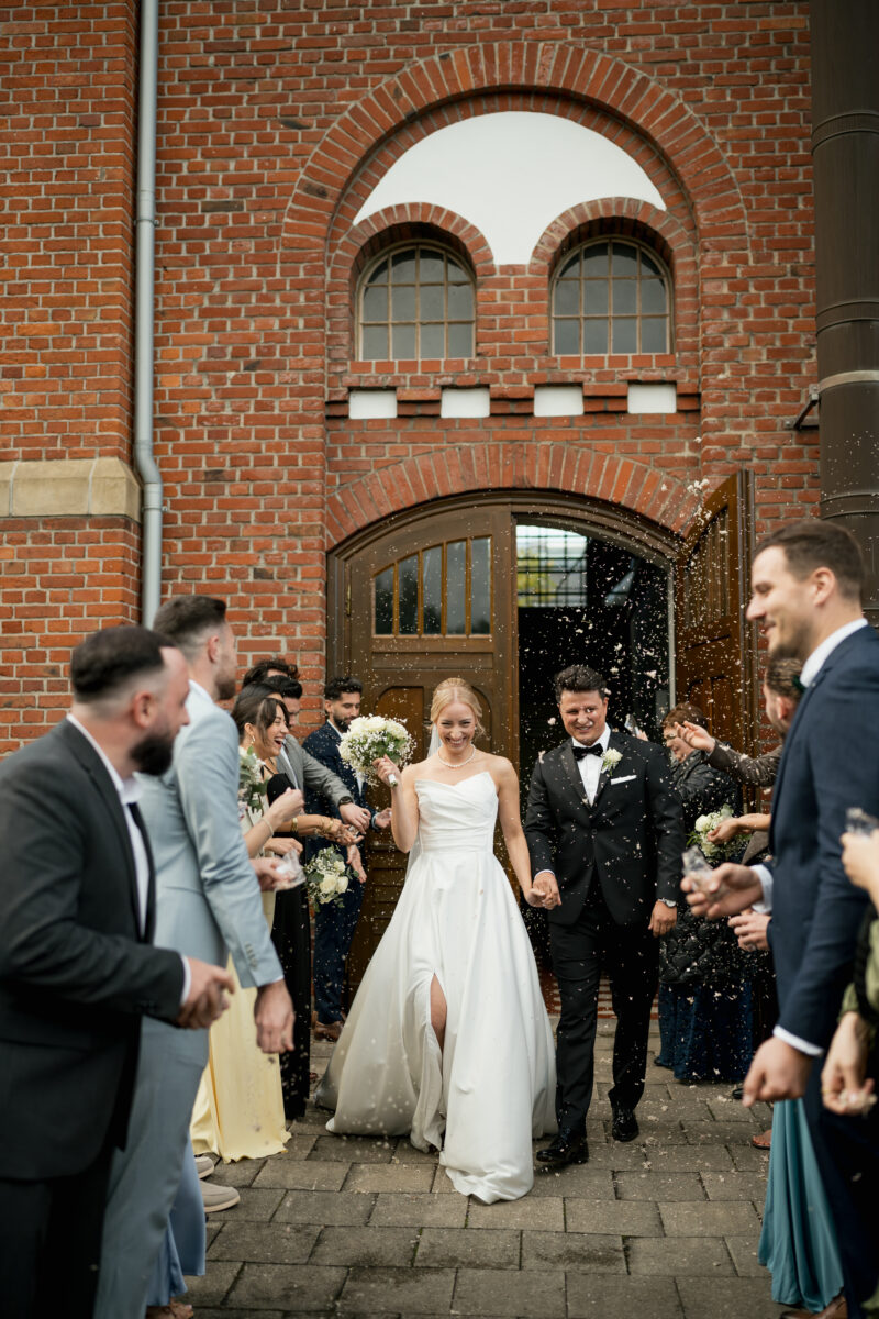 Hochzeit Werkstatt Zeche Waltrop | Lillia & Eduard Wedding Love Story Hochzeit Werkstatt Zeche Waltrop | Lillia & Eduard Wedding Love Story