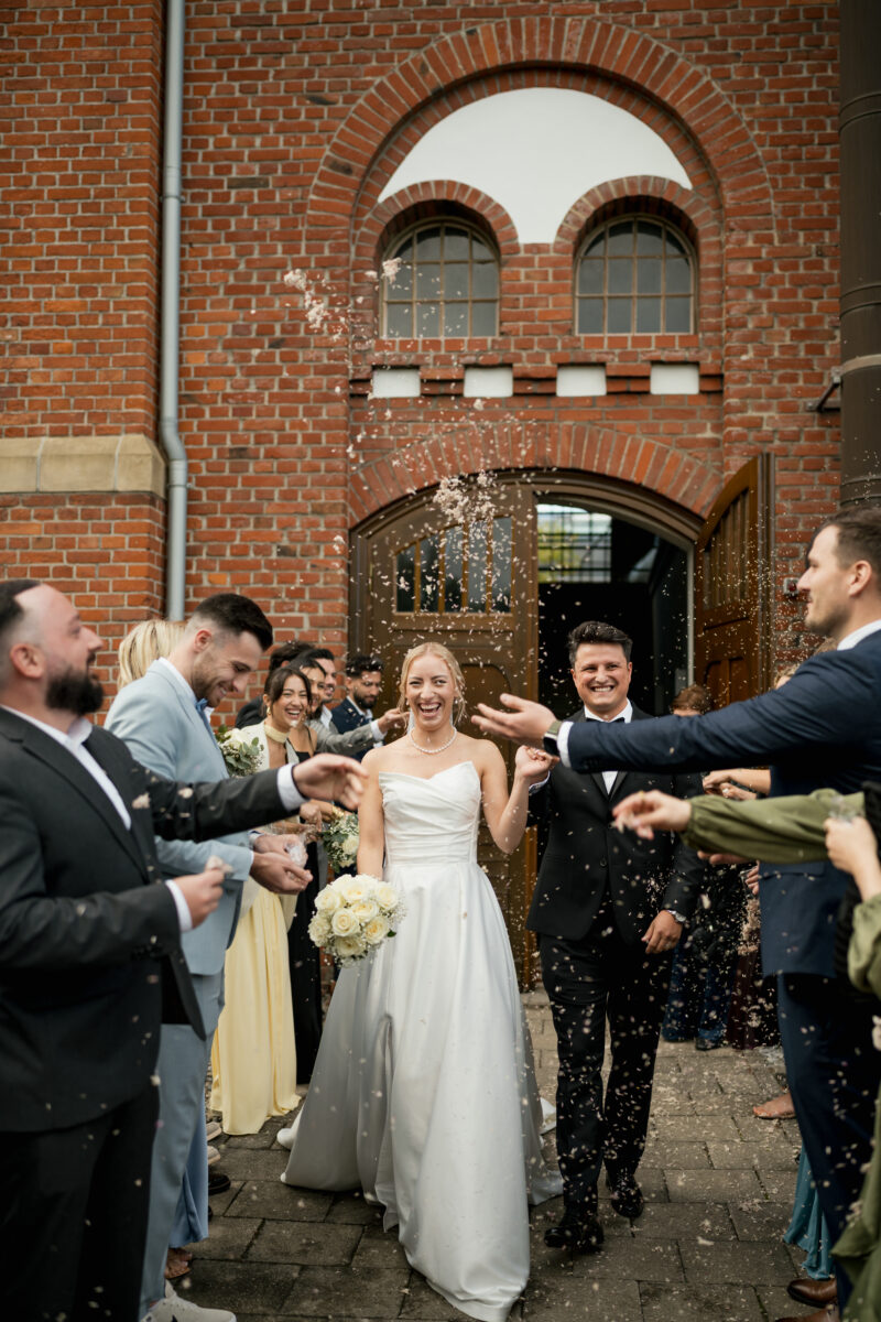 Hochzeit Werkstatt Zeche Waltrop | Lillia & Eduard Wedding Love Story Hochzeit Werkstatt Zeche Waltrop | Lillia & Eduard Wedding Love Story