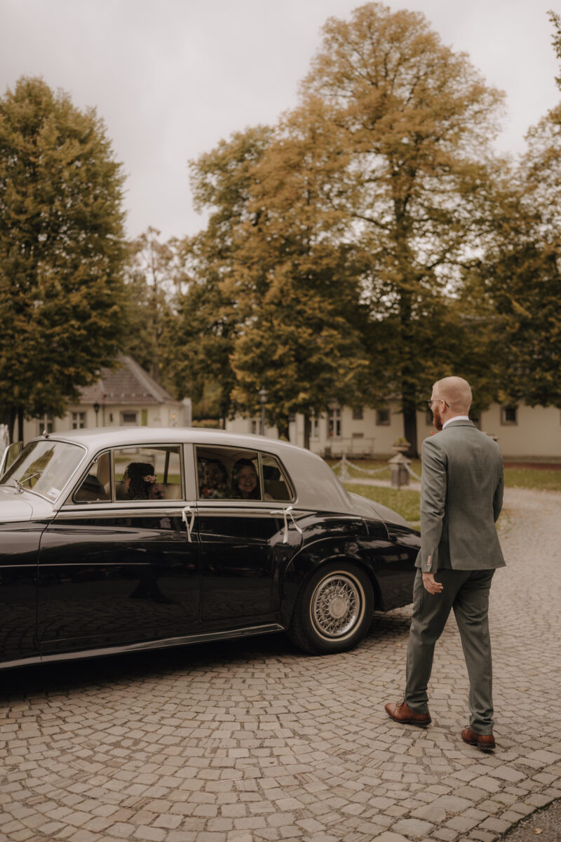 Schloss Morsbroich: atemberaubende Kulisse, glückliche Hochzeit – zwischen Geschichte und moderner Kunst