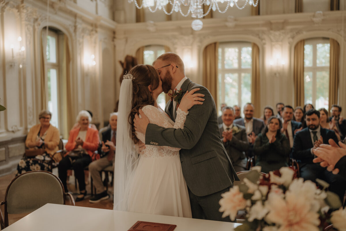 Schloss Morsbroich: atemberaubende Kulisse, glückliche Hochzeit – zwischen Geschichte und moderner Kunst