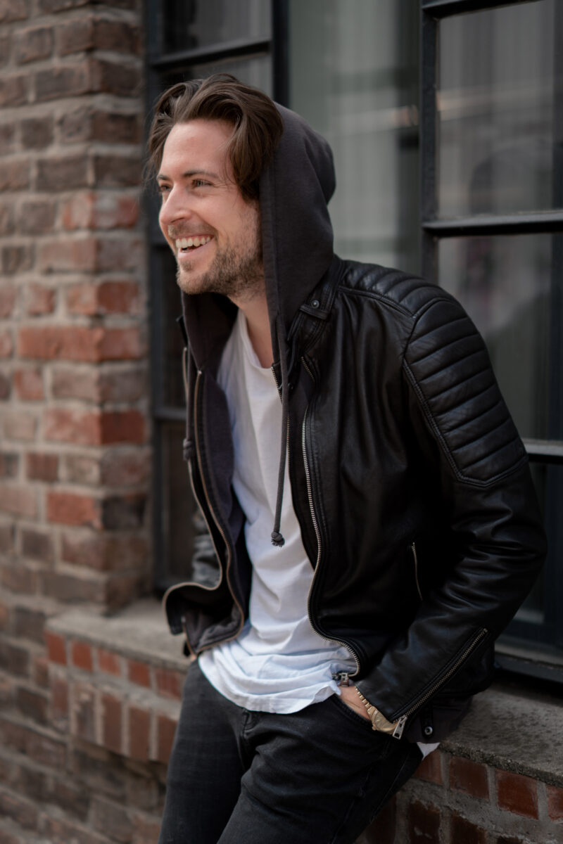 Online Dating, Tinder & Co