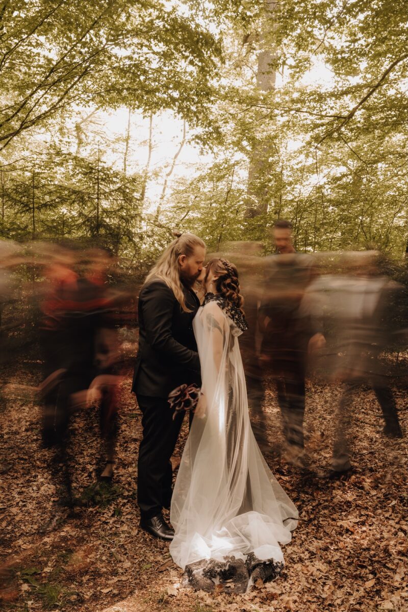 Wildwald Vosswinkel Hochzeit: Trauung mitten im Wald