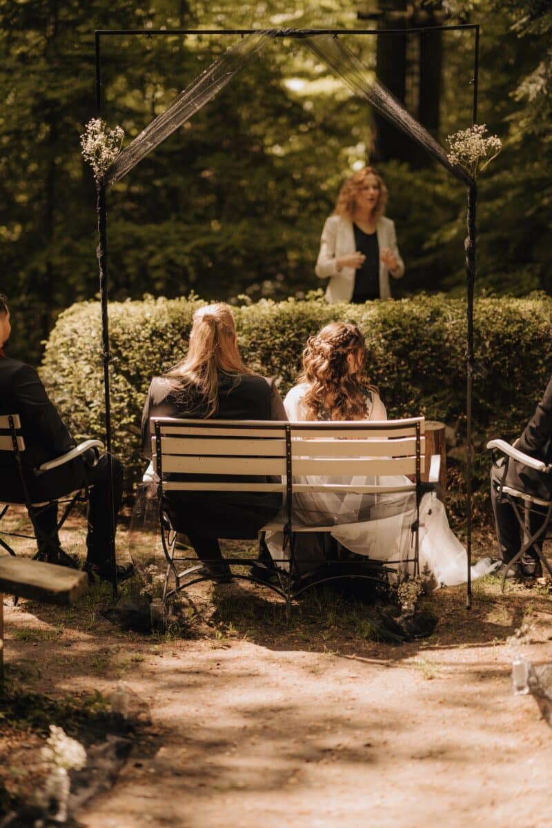 Wildwald Vosswinkel Hochzeit: Trauung mitten im Wald